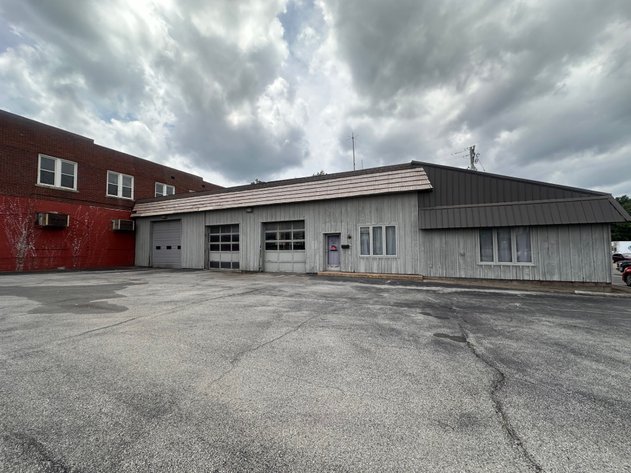 Image for 201 S Park Ave Herrin IL 62948