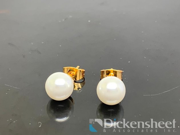 Image for Gold Tone Earrings Studs With Pearls
