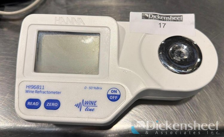 Image for HANNA WINE LINE HI96811 WINE REFRACTOMETER