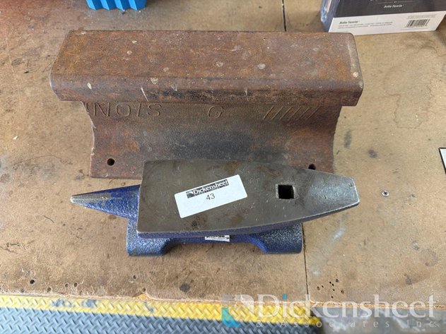 Image for FORGE 15lb ANVIL INCLUDES 12 INCH RAILROAD TIE