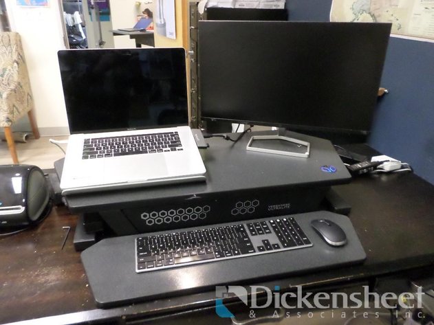 Image for APPLE MACBOOK PRO WITH MONITOR