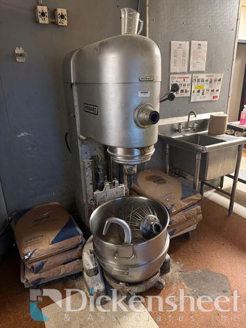 Image for HOBART 80 QUART MIXER WITH BOWL AND ATTACHMENTS, M-802