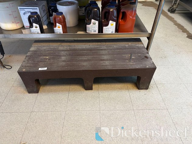 Image for MOLDED PLASTIC DUNNAGE RACK