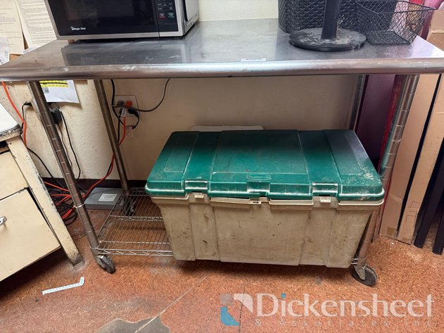 Image for STAINLESS STEEL TABLE ON CASTERS