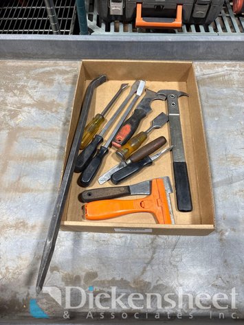 Image for LOT OF PLY AND CHIPPING TOOLS
