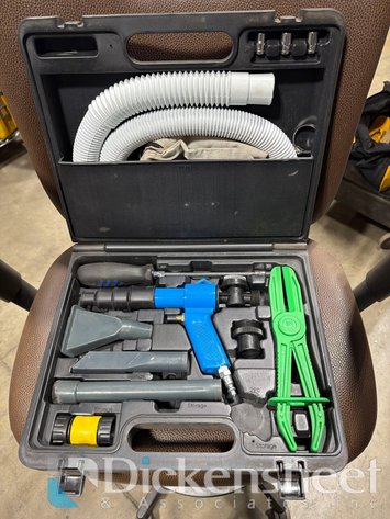 Image for OTC 6043 BLAST-VAC MULTIPURPOSE CLEANING GUN
