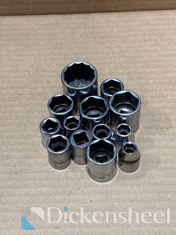 Image for LOT OF ASSORTED TORQUE WRENCH SOCKETS
