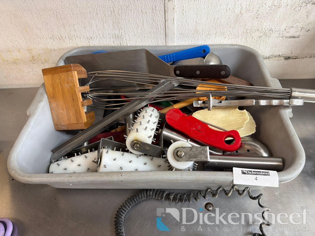 Image for LOT OF KITCHEN UTENSILS IN TUB