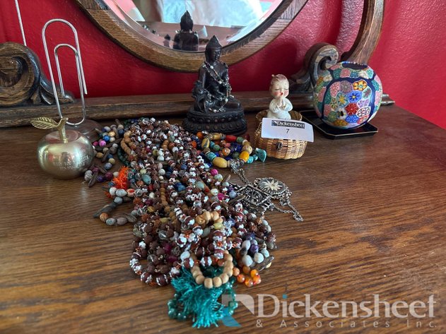 Image for VARIETY OF DECOR AND BEADED NECKLACES