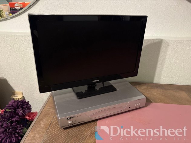 Image for SAMSUNG MONITOR WITH APEX DVD/CD PLAYER