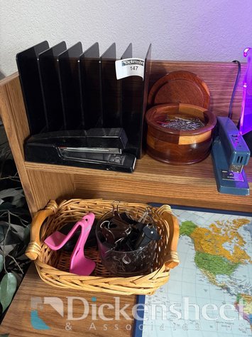 Image for ORGANIZER / OFFICE SUPPLY LOT