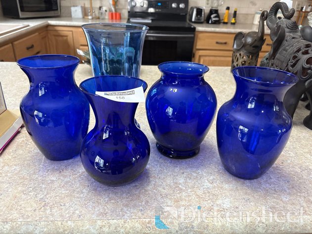 Image for LOT OF BEAUTIFUL BLUE VASES