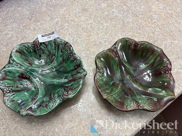 Image for LOT WITH (2) GREEN TONE DISHES