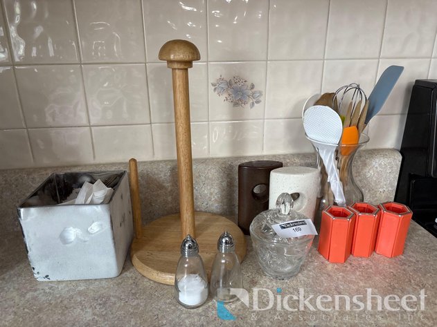 Image for LOT OF VARIOUS KITCHENWARE