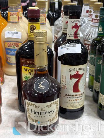 Image for VARIETY OF LIQUOR LOT, QTY (5)