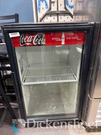 Image for TRUE GDM-07 SINGLE DOOR COUNTERTOP MERCHANDISER REFRIGERATOR
