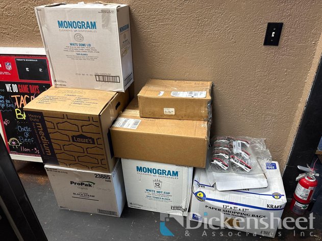 Image for LOT OF TO-GO / CARRY OUT CONTAINERS, PAPER GOODS LOT