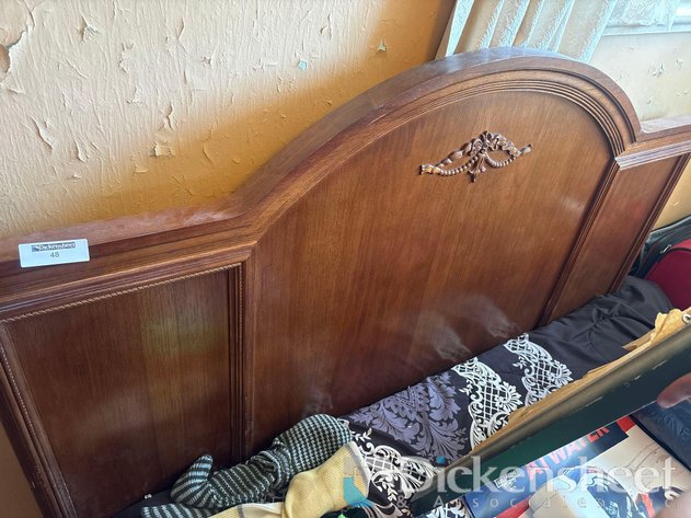 Image for QUEEN SIZE WOOD BED FRAME