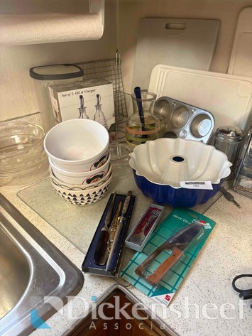Image for VARIETY OF KITCHENWARE