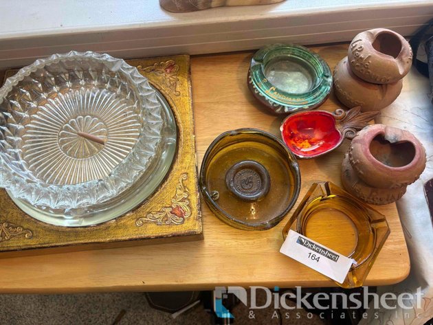 Image for VINTAGE ASHTRAY SELECTIONS