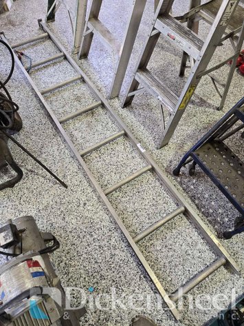 Image for 8 FT ALUMINUM LADDER