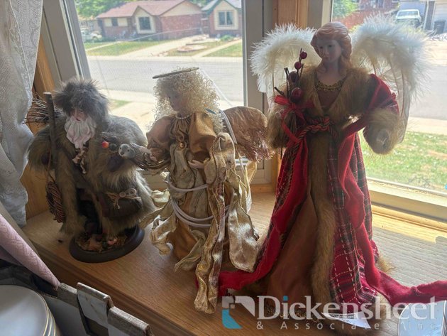Image for KRIS KRINGLE AND ANGEL FRIENDS DECOR