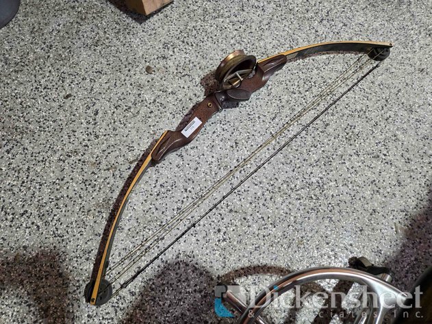 Image for COMPOUND BOW WITH FISHING REEL