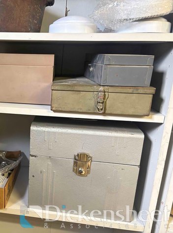 Image for SMALL METAL BOX LOT