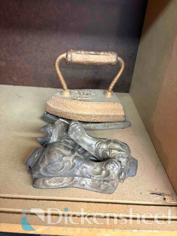 Image for VINTAGE CAST-IRON LEGS AND IRON