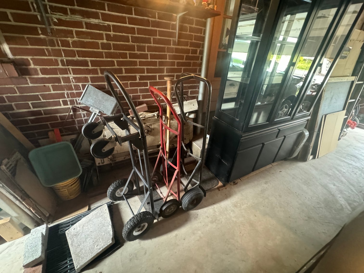 Image for LIVE Estate Auction of Wayne Strogus Vehicles, Tools & Collectables - Pottstown, PA 