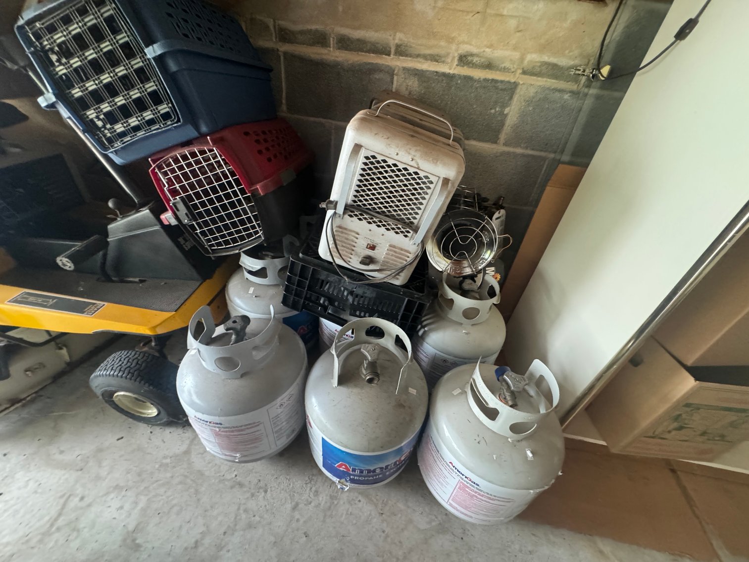 Image for LIVE Estate Auction of Wayne Strogus Vehicles, Tools & Collectables - Pottstown, PA 
