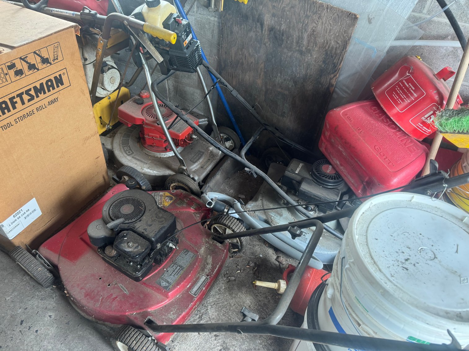 Image for LIVE Estate Auction of Wayne Strogus Vehicles, Tools & Collectables - Pottstown, PA 