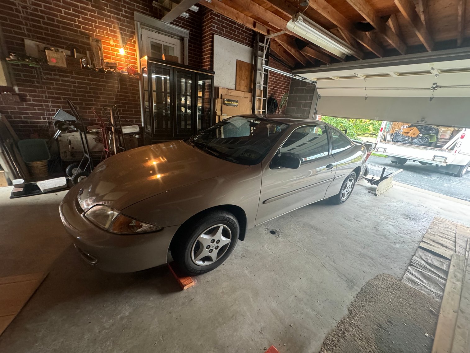 Image for LIVE Estate Auction of Wayne Strogus Vehicles, Tools & Collectables - Pottstown, PA 