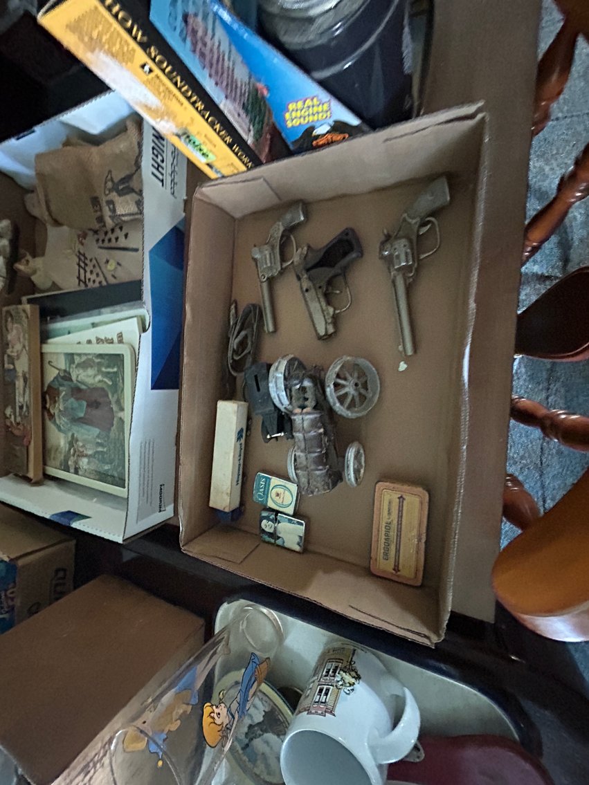 Image for Swamp Pike LIVE Living Estate Auction Furniture, Old Bicycles & Chevy Truck - Gilbertsville, PA 
