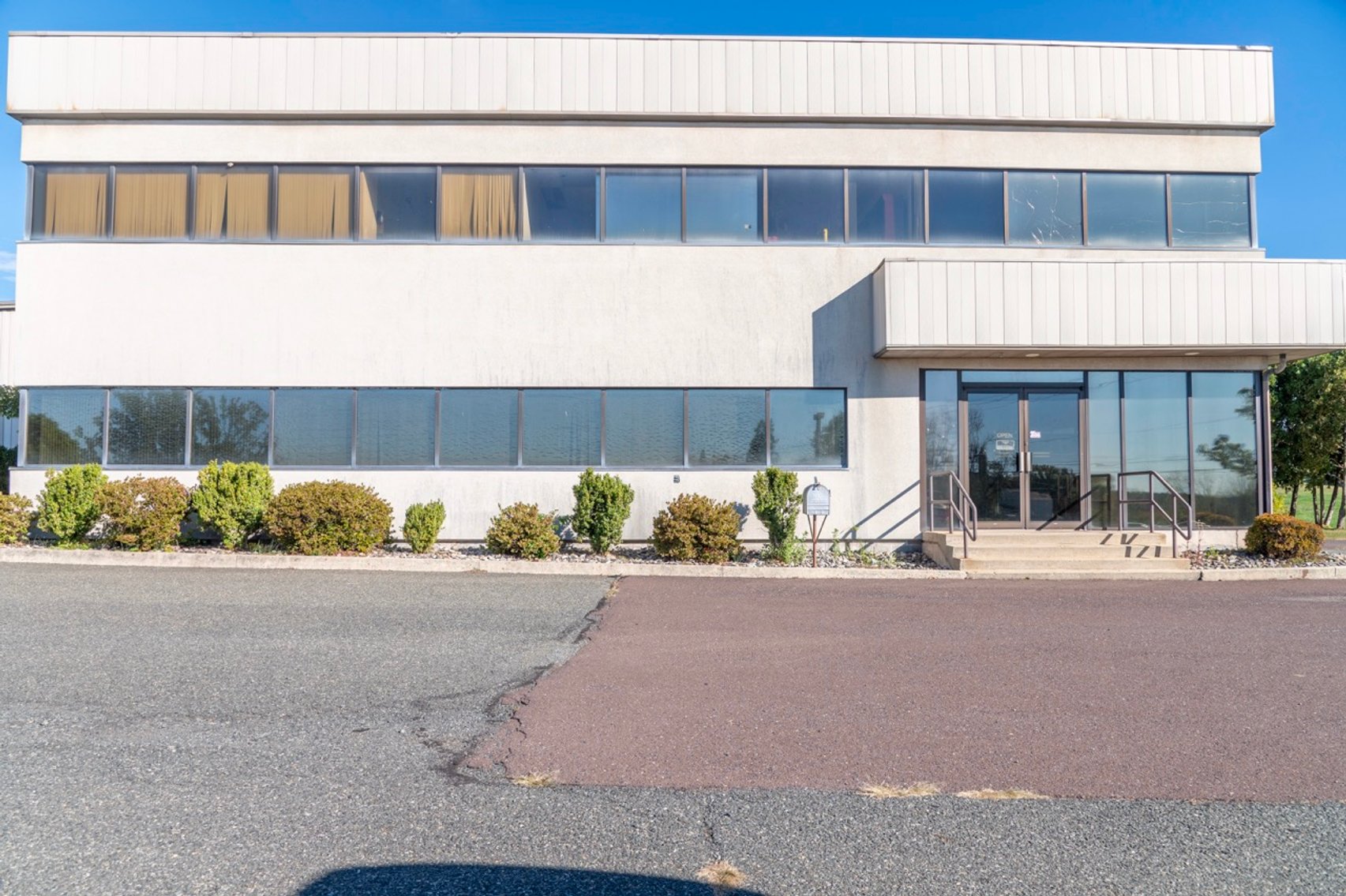 Image for 11 Mennonite Church Rd Large Industrial Building LIVE Public Auction - Spring City, PA