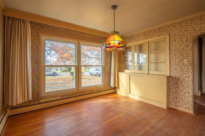 Image for Split-level Home on 1.44 Acres LIVE Public Real Estate Auction - Zieglersville, PA