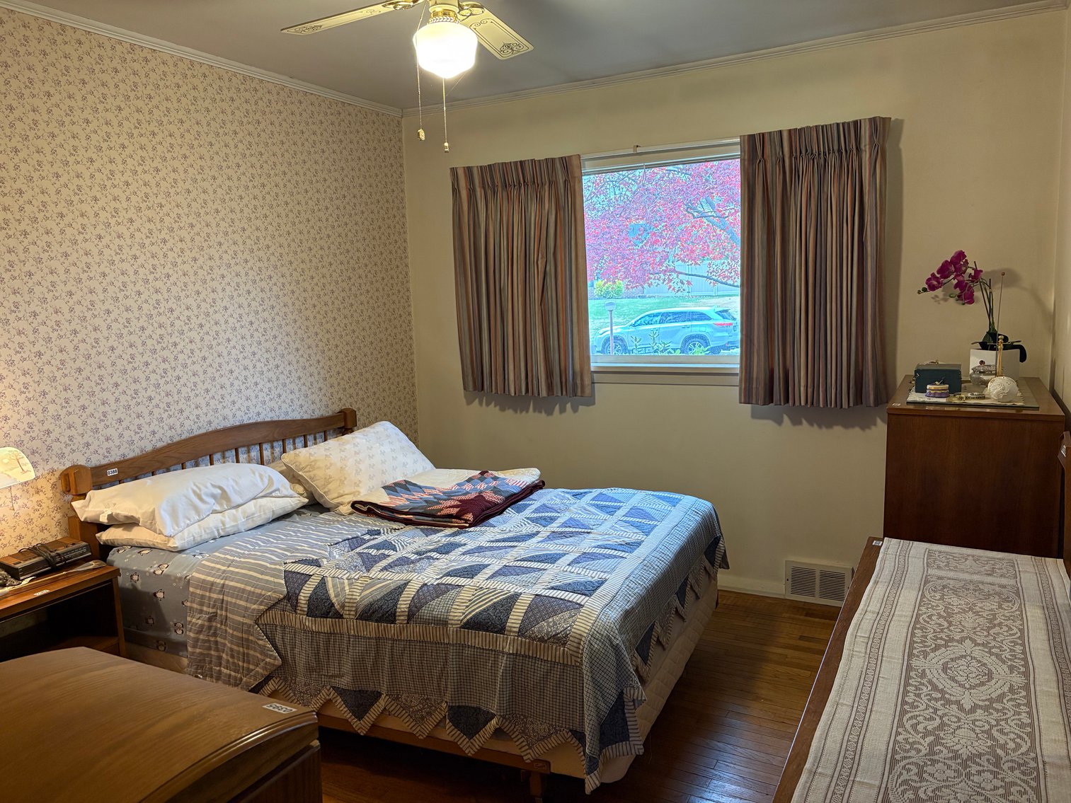 Image for 1026 Elmwood Dr LIVE Real Estate Auction - Pottstown, PA