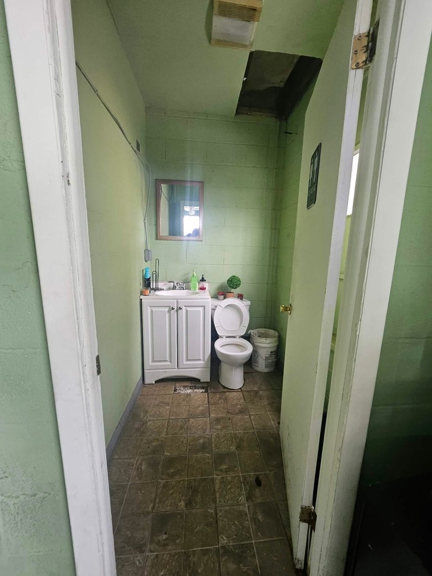 Image for Auto Sales Lot Commercial Real Estate Public Auction – Gloucester City, NJ