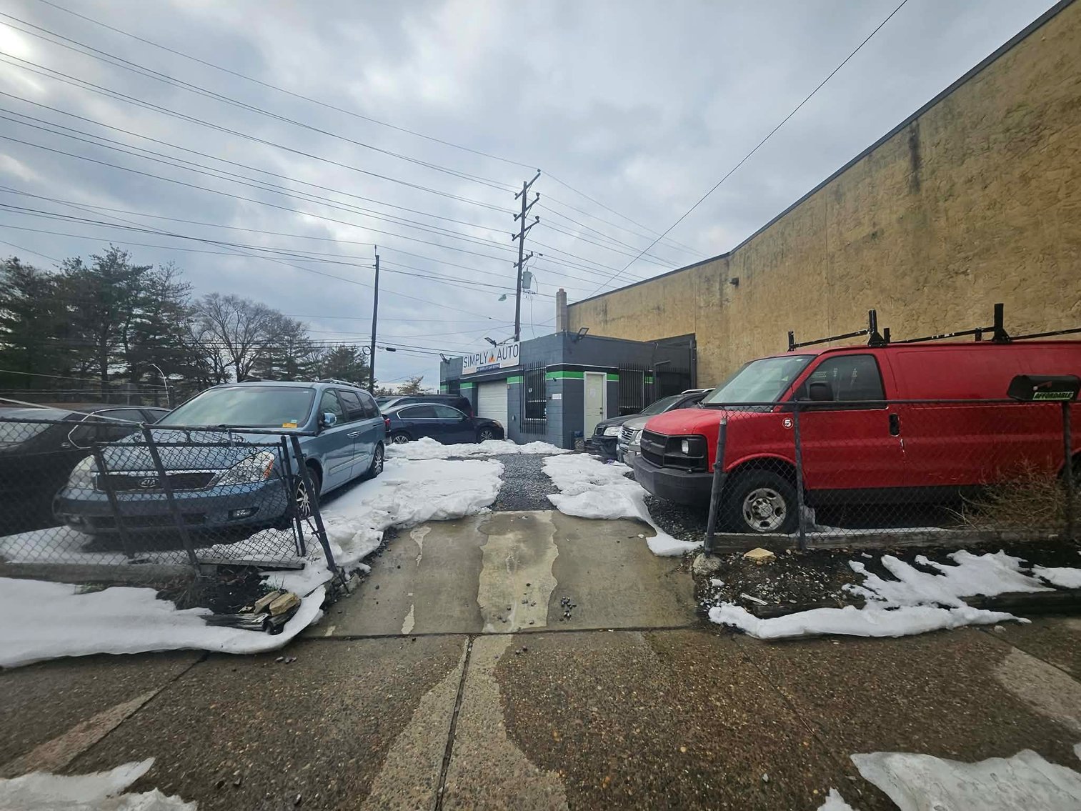 Image for Auto Sales Lot Commercial Real Estate Public Auction – Gloucester City, NJ