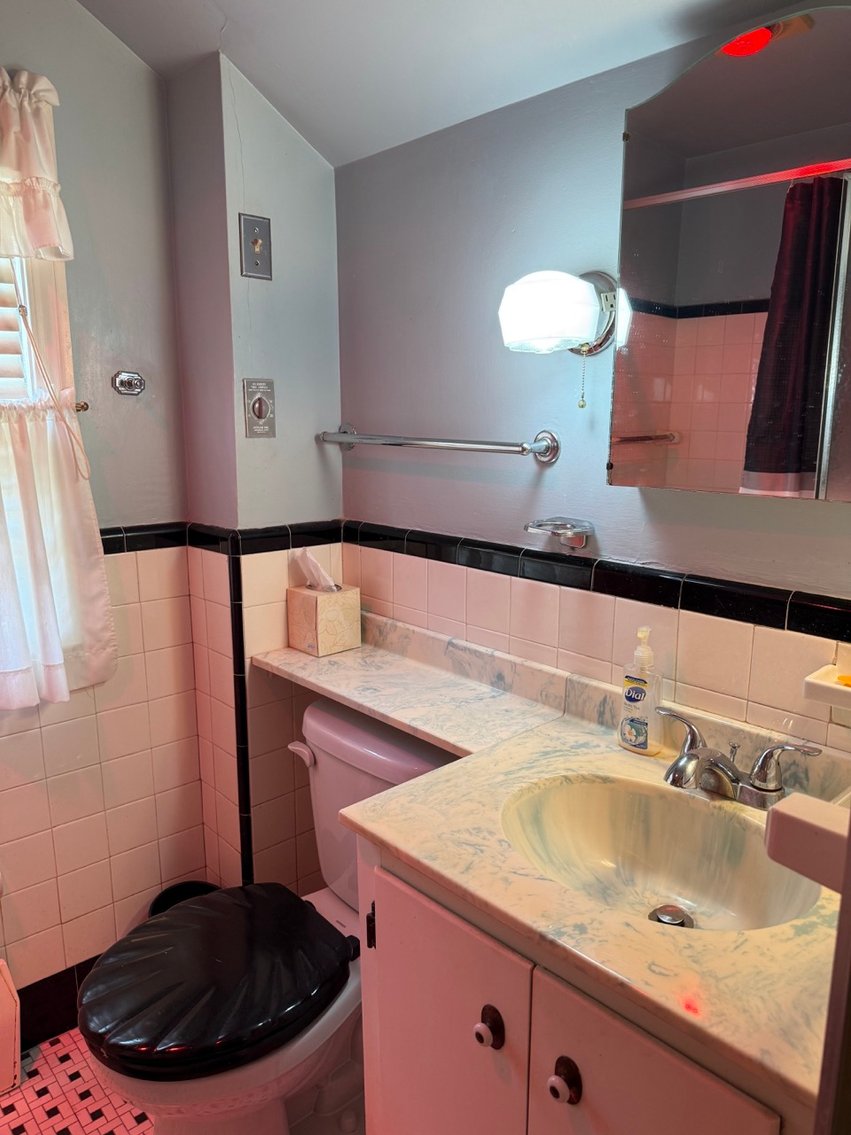 Image for 1414 Sunset Dr LIVE Real Estate Auction - Pottstown, PA