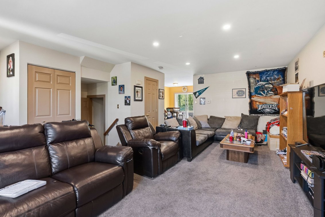 Image for 1264 Maple Glen Cir Real Estate Auction - Pottstown, PA 