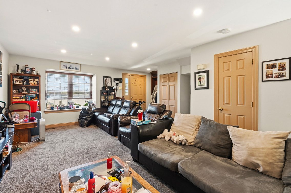 Image for 1264 Maple Glen Cir Real Estate Auction - Pottstown, PA 