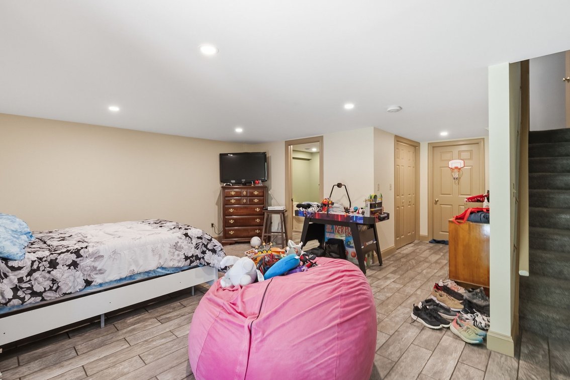 Image for 1264 Maple Glen Cir Real Estate Auction - Pottstown, PA 
