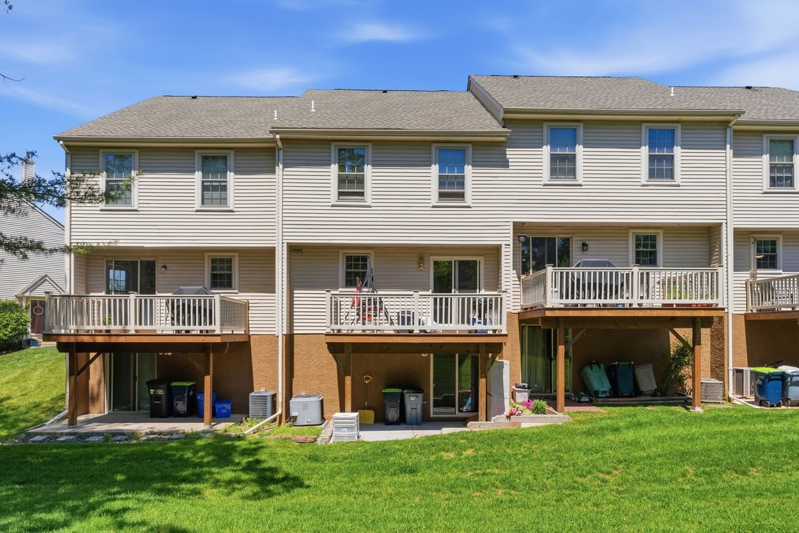 Image for 1264 Maple Glen Cir Real Estate Auction - Pottstown, PA 