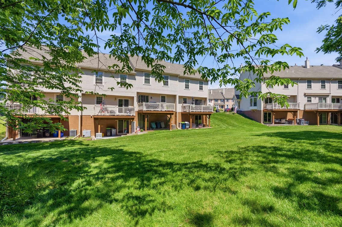 Image for 1264 Maple Glen Cir Real Estate Auction - Pottstown, PA 