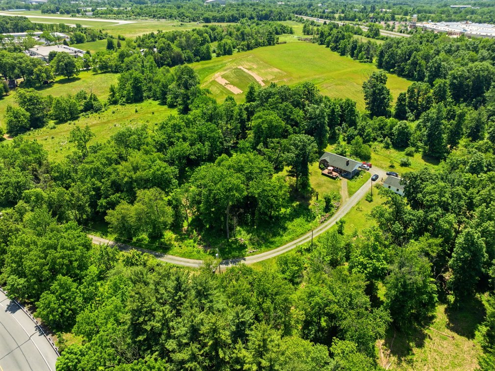 Image for 10 Sheridan Ln Real Estate Auction - Pottstown, PA