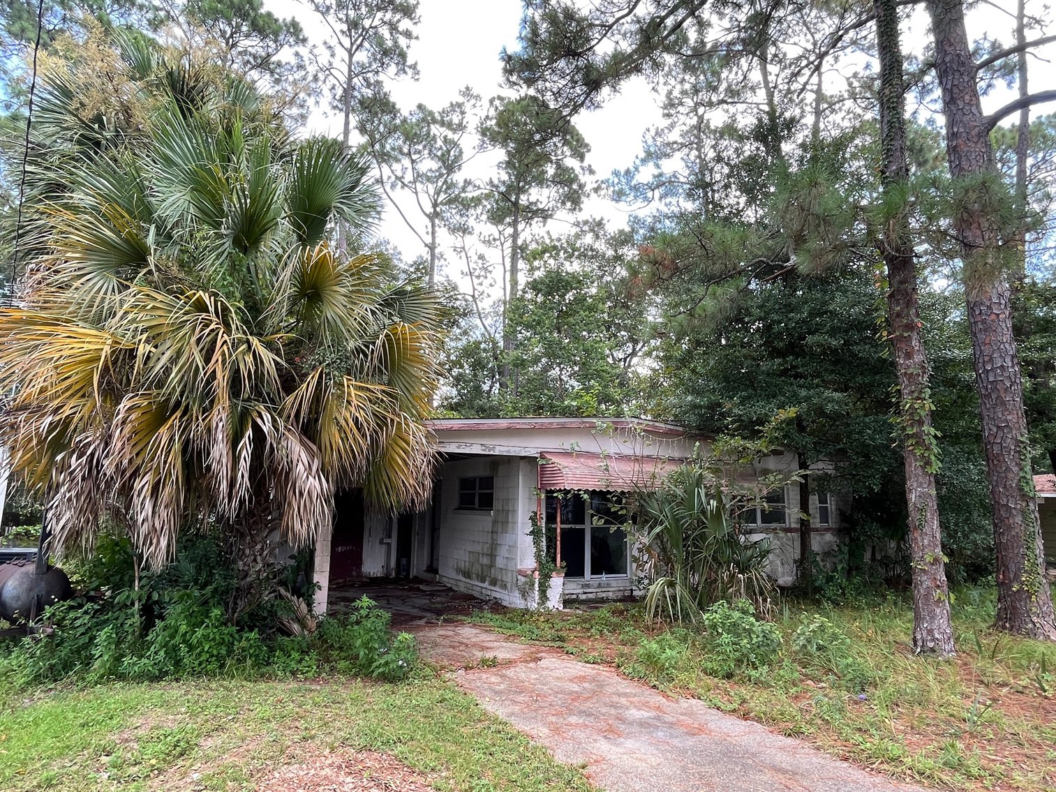 Image for 128 W. Highland Drive Absolute Auction