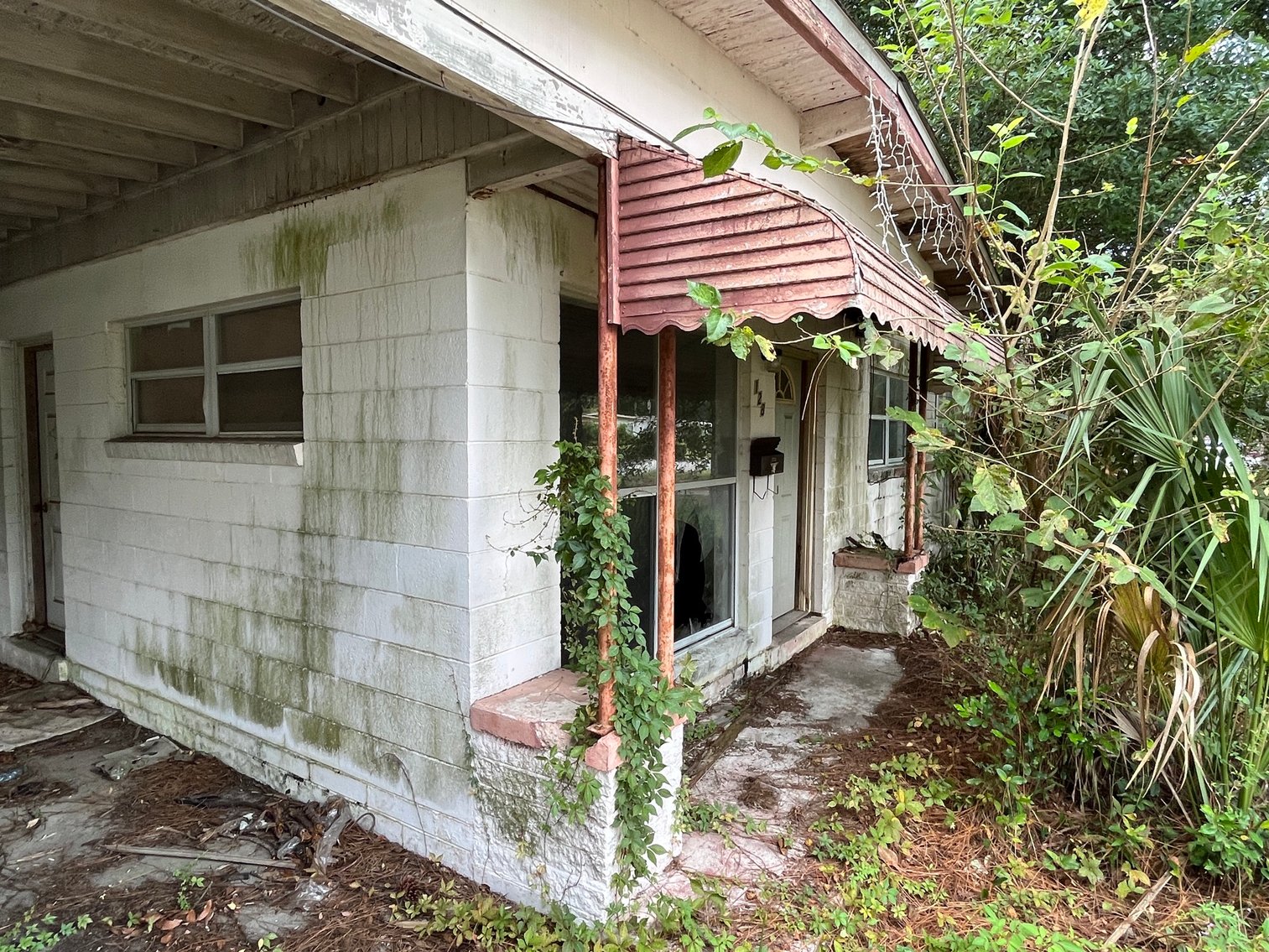 Image for 128 W. Highland Drive Absolute Auction