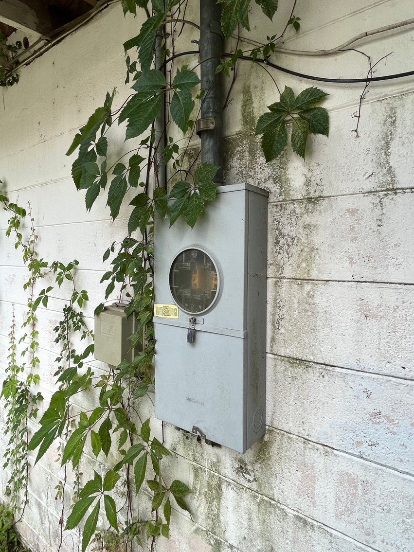 Image for 128 W. Highland Drive Absolute Auction