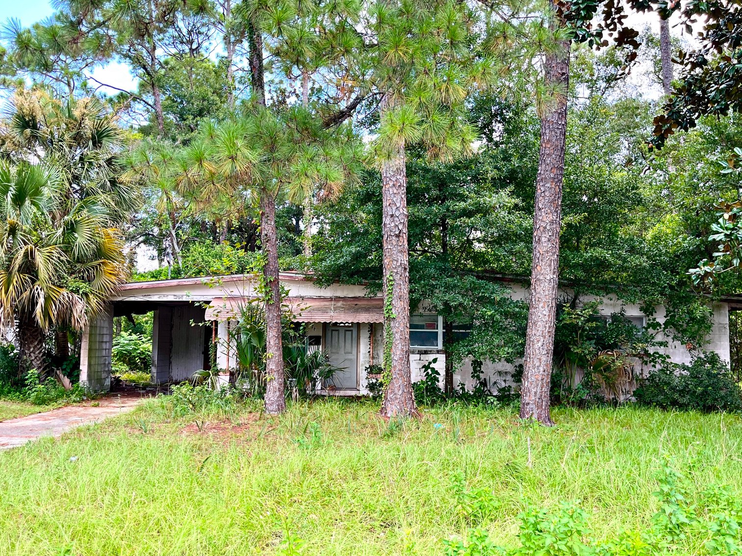 Image for 128 W. Highland Drive Absolute Auction